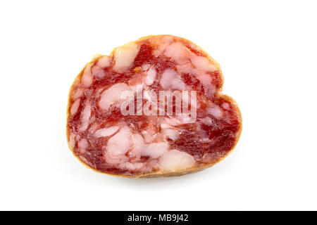 Ansicht von oben Makro Detail von geräuchertem Salamischeiben, pfefferoni Slice, Italienisch Prosciutto Crudo, rohem Schinken Textur auf weißem Hintergrund, mit Clipping Stockfoto