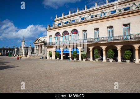 Havanna, Kuba - Januar, 22,2017: koloniale Architektur an der Plaza de Armas, dem ältesten Plaza ist von Restaurants und zahlreiche se umgeben Stockfoto