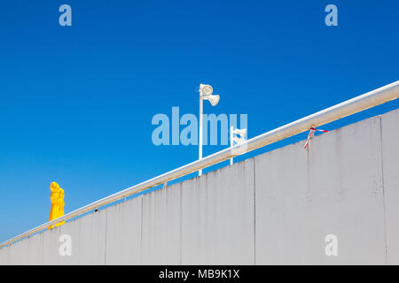 Madrid, Spanien - Juli 4,2017: Blick von Niemeyer Center Gebäude in Aviles. Das Kulturzentrum wurde von der brasilianische Architekt Oscar Niemeyer entworfen wurde. Stockfoto