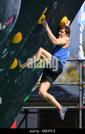 Hiroshima, Japan. Credit: MATSUO. 8 Apr, 2018. Collin Nicolas (BEL) Bouldern Bouldern: IFSC Internationale Serie Männer Finale während der fise World Series Hiroshima Hiroshima 2018 Erste Städtische Stadion in Hiroshima, Japan. Credit: MATSUO. K/LBA SPORT/Alamy leben Nachrichten Stockfoto