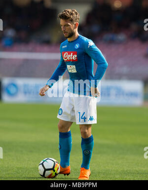 Napoli, Kampanien, Italien. 8 Apr, 2018. Trocknet Mertens der SSC Neapel in der Serie A Fußballspiel zwischen SSC Napoli und AC Chievo Verona in San Paolo Stadions. Credit: Ernesto Vicinanza/SOPA Images/ZUMA Draht/Alamy leben Nachrichten Stockfoto