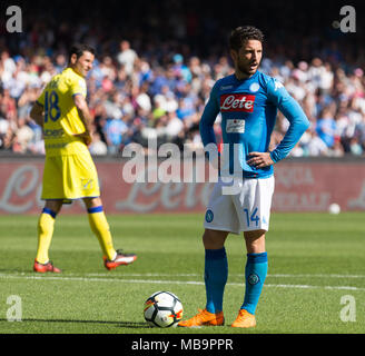 Napoli, Kampanien, Italien. 8 Apr, 2018. Trocknet Mertens der SSC Neapel in der Serie A Fußballspiel zwischen SSC Napoli und AC Chievo Verona in San Paolo Stadions. Credit: Ernesto Vicinanza/SOPA Images/ZUMA Draht/Alamy leben Nachrichten Stockfoto