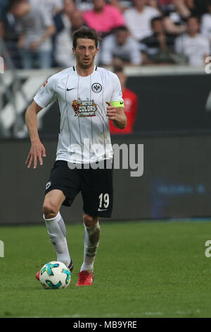 08 April 2018, Deutschland, Frankfurt/Main: Fussball, Bundesliga, Eintracht Frankfurt gegen 1899 Hoffenheim in der Commerzbank-Arena. Die Frankfurter David Abraham. Foto: Thomas Frey/dpa Stockfoto