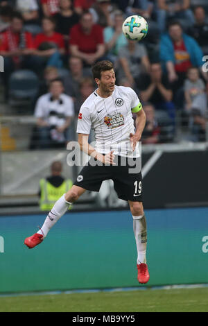 08 April 2018, Deutschland, Frankfurt/Main: Fussball, Bundesliga, Eintracht Frankfurt gegen 1899 Hoffenheim in der Commerzbank-Arena. Die Frankfurter David Abraham. Foto: Thomas Frey/dpa Stockfoto