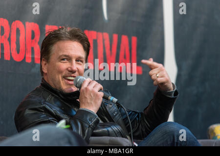 DORTMUND, Deutschland - 8 April: Schauspieler Lochlyn Munro (Freddy vs. Jason, Scary Movie, Charmed, Riverdale) am Wochenende in der Hölle, einem Zweitägigen (April 7-8 2018) Horror-themed Fan Convention. Quelle: Markus Wissmann/Alamy leben Nachrichten Stockfoto