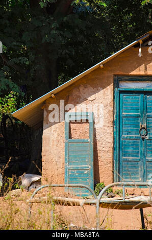 Ländliche Haus, auf dem Weg zur Papierfabrik, Pondicherry, Tamil Nadu, Indien Stockfoto