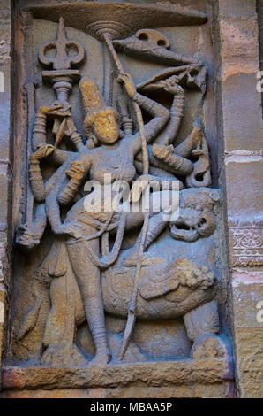 Geschnitzte Idole an der Außenwand des Kanchi-Kailasanathar-Tempels, Kanchipuram, Tamil Nadu, Indien. Ältester Hindu-Shiva-Tempel Stockfoto