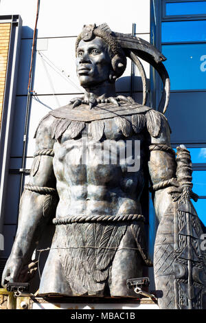 Inder statue Anzeige außen fashion shop in Camden Lock Market - London, England Stockfoto