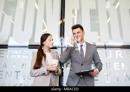 Business Kollegen bei der Kaffeepause Stockfoto