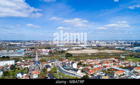 Luftaufnahmen von Nantes city von Reze, Loire Atlantique Stockfoto