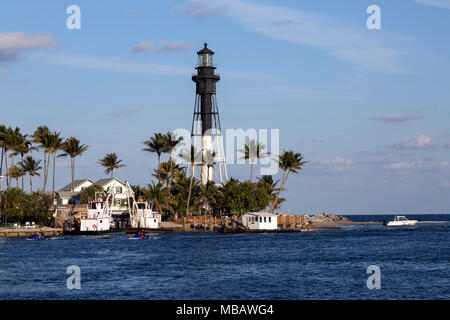 Malerische Aussicht von Hillsboro Inlet Leuchtturm an der Ostküste von Florida. Stockfoto