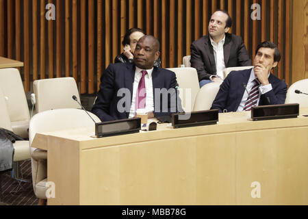 New York, NY, USA. 9 Apr, 2018. Vereinten Nationen, New York, USA, April 09 2018 - Dykembe Mutombo während UNODC Special Event zur Kriminalprävention und der nachhaltigen Entwicklung durch Sport heute auf das UN-Hauptquartier in New York City. Foto: Luiz Rampelotto/EuropaNewswire Credit: Luiz Rampelotto/ZUMA Draht/Alamy leben Nachrichten Stockfoto