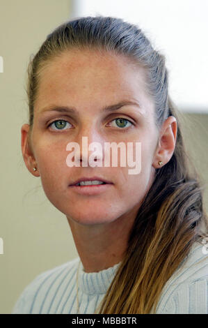 Tschechische Tennisspieler Karolina Pliskova nimmt an der Pressekonferenz auf der J&T Banka Prag Open Tennis Turnier, in Prag, Tschechische Republik, am 10. April 2018. (CTK Photo/Michaela říhová) Stockfoto