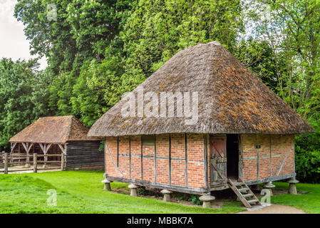 Historische Häuser im Weald & Downland Open Air Museum in Singleton, West Sussex, England Stockfoto