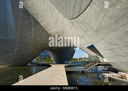 Songdo, Korea - September 07, 2015: Tri-Bowl ist ein multifunktionales, integrierte kulturelle Kunst Raum und es gehören eine Arena geformte Performance Space, educ Stockfoto