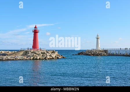 Busan Korea - 22. September 2015: Leuchtturm am Cheongsapo Port. Cheongsapo ist ein Fischerdorf, kleinen Hafen in der Nähe von Haeundae Beach und Dalmaji Hill in Busan, Kor Stockfoto