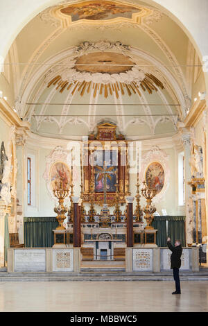 Ravenna, Italien - Februar 18, 2016: Innenraum der Basilika von Sant'Apollinare Nuovo, ein 6. Jahrhundert Kirche von theoderich dem Großen erbaut als seinen Palast-cha Stockfoto