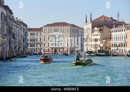 Venedig, Italien - Februar 19, 2016: Venedig, eine Stadt im nordöstlichen Italien. Es ist bekannt für die Schönheit seiner Einstellungen, Architektur und Kunstwerke. Ein Teil o Stockfoto