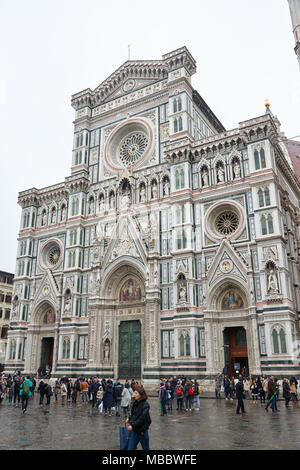 Florenz, Italien - Februar 17, 2016: die Kathedrale von Florenz (Kathedrale von Santa Maria Del Fiore), die Hauptkirche von Firenze, in der italienischen Gotik gebaut Stockfoto