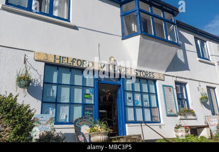 Dorf stores Shop im helford, Cornwall, England, Großbritannien, Großbritannien. Stockfoto