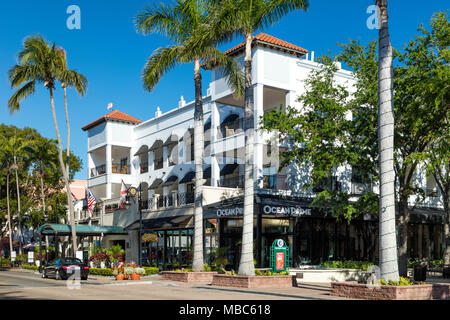 Inn on 5., Hotel und Einzelhandel entlang der 5th Avenue, Naples, Florida, USA Stockfoto