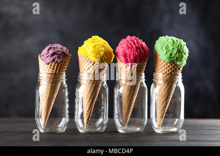 Eiscreme-Kegel Stockfoto