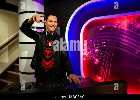 Amsterdam, Niederlande - März 2017: Wachsfigur des Niederländischen DJ und Musikproduzent Michiel Tijs Verwest wie Tiesto in Madame Tussauds Wax Museum Amsterdam, Niederlande bekannt Stockfoto