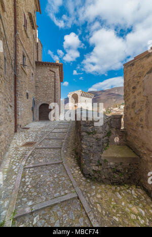 Vallo di Nera (Italien) - Eine sehr kleine und wunderbare mittelalterliche Stadt in der Provinz von Perugia, Umbrien, wählt eine der schönsten Dorf in Italien Stockfoto