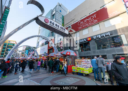 Busan, Südkorea - 24. März 2018: Busan International Film Festival (BIFF) Square in Nampo-dong, Jung-gu Stockfoto