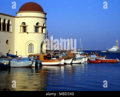 Griechische Insel - Pothia - Hauptstadt von Kalymnos © 2006 Charles Walker/ Stockfoto