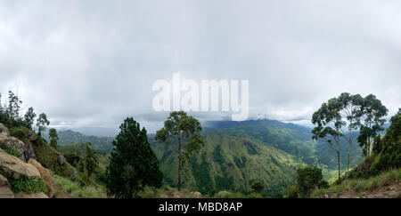 Anzeigen von Ella Rock auf kleinen Adams Peak in Sri Lanka Stockfoto