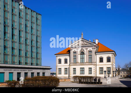 Warszawa, Masowien/Polen - 2018/04/07: Historisches Viertel der Warschauer Altstadt - Fryderyk Chopin Museum am Ostrogski Palast Stockfoto