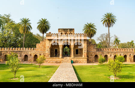 Eingang von Isa Khan Grab in Delhi, Indien Stockfoto