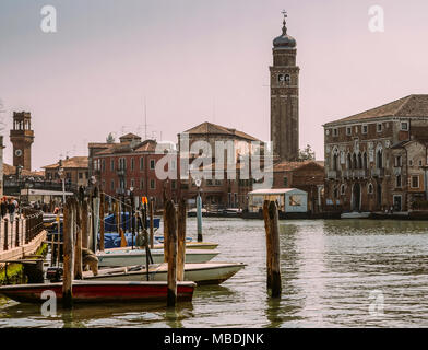 Skyline von Murano, eine Stadt berühmt für Glas in der Lagune von Venedig in Italien. Stockfoto