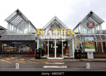 Die Tankstelle an der Ausfahrt 28 an der Autobahn M5 an Cullompton, Devon, die onsistency gestimmt, einer der schlechteren in Großbritannien. Stockfoto