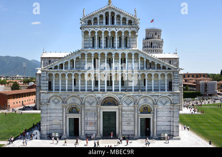 Pisa Dom - Primatial Metropolitan Kathedrale Maria Himmelfahrt 1092 (Duomo di Santa Maria Assunta) Pisa, Italien, Italienisch. Stockfoto