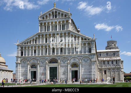 Pisa Dom - Primatial Metropolitan Kathedrale Maria Himmelfahrt 1092 (Duomo di Santa Maria Assunta) Pisa, Italien, Italienisch. Stockfoto