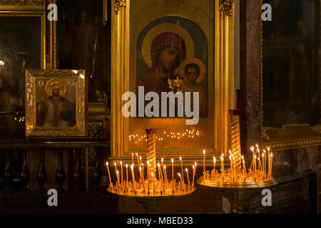 Russland, SANKT PETERSBURG - 18. AUGUST 2017: Innenraum der Kasaner Kathedrale oder Kazanskiy Kafedralniy Sobor in St. Petersburg, Russland. Der Bau Stockfoto