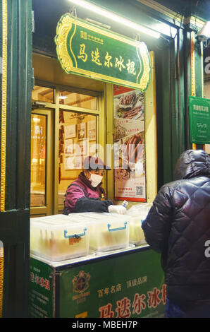 Ma sterben Er Stall. Die berühmte Vanille Popsicle in Central Street Harbin Stockfoto