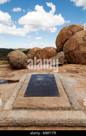 Grab von Cecil John Rhodes in Matobo Nationalpark, Simbabwe. Das Land war einst genannt Südrhodesien, nach Rhodos. Stockfoto