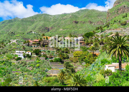 Den Berg Macizo de Teno Gebirge und das Dorf Masca auf Teneriffa, Kanarische Inseln Stockfoto