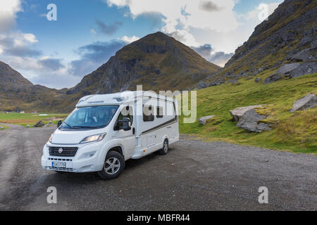 RV roadtrip auf die Lofoten, Norwegen Stockfoto