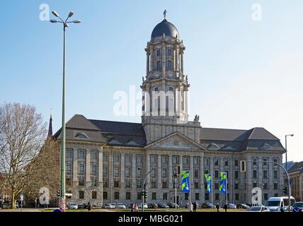 Das alte Stadthaus in Berlin, ehemals ein Verwaltungsgebäude, aber jetzt ist der Sitz des Senats. Stockfoto