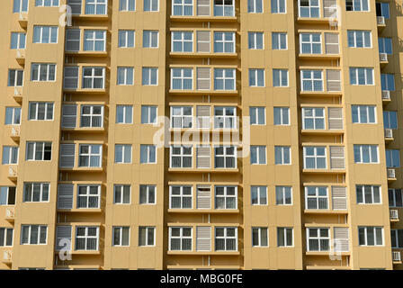 Neue High-rise apartment Blocks fast abgeschlossen und bereit an Xiaoyuan in den westlichen Vororten von Peking, China Stockfoto