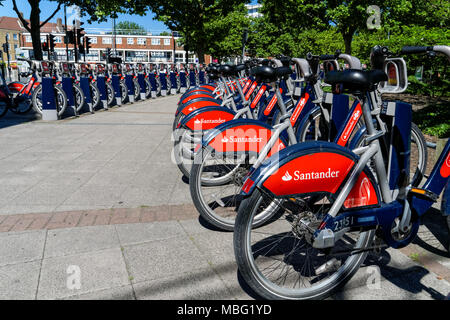 Santander Zyklen docking station in London, England Vereinigtes Königreich Großbritannien Stockfoto