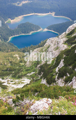 Schwarzer See (Crno jezero) im Nationalpark Durmitor in Montenegro Stockfoto