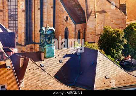 Luftbild der Neuen Rathaus mit Glockenturm in Esslingen, Deutschland Stockfoto