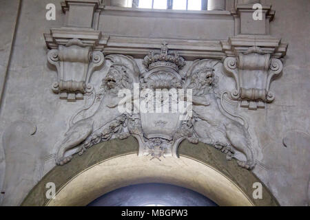 04.03.2018 - Stockholm, Schweden: Interieur und Wall Design königlichen Wappen in einem Kuppelsaal in der Königliche Palast in Stockholm Stockfoto