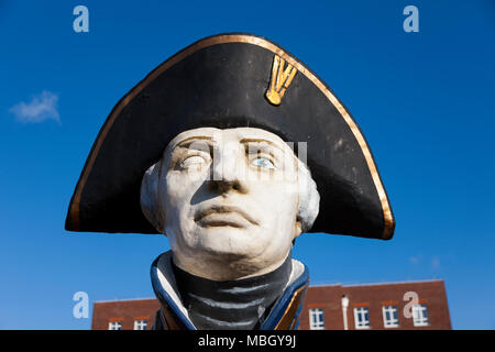 Von HMS Trafalgar Galionsfigur, Darstellung von Admiral Lord Horatio Nelson mit seinem blinden Auge. Portsmouth Historic Dockyard/Werften UK. (95) Stockfoto