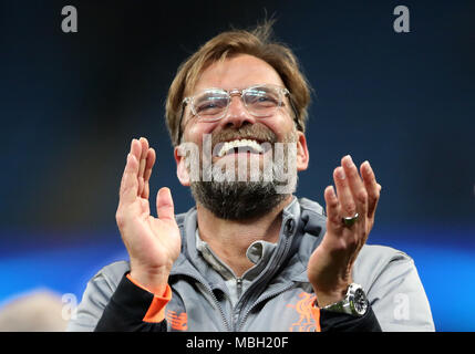 Liverpool Manager Jürgen Klopp feiert nach der UEFA Champions League, Viertelfinale am Etihad Stadium, Manchester. Stockfoto